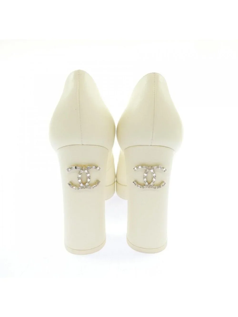 Chanel Pumps Heels Beige